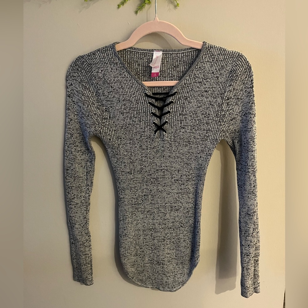 Fitted sweater cross stitch